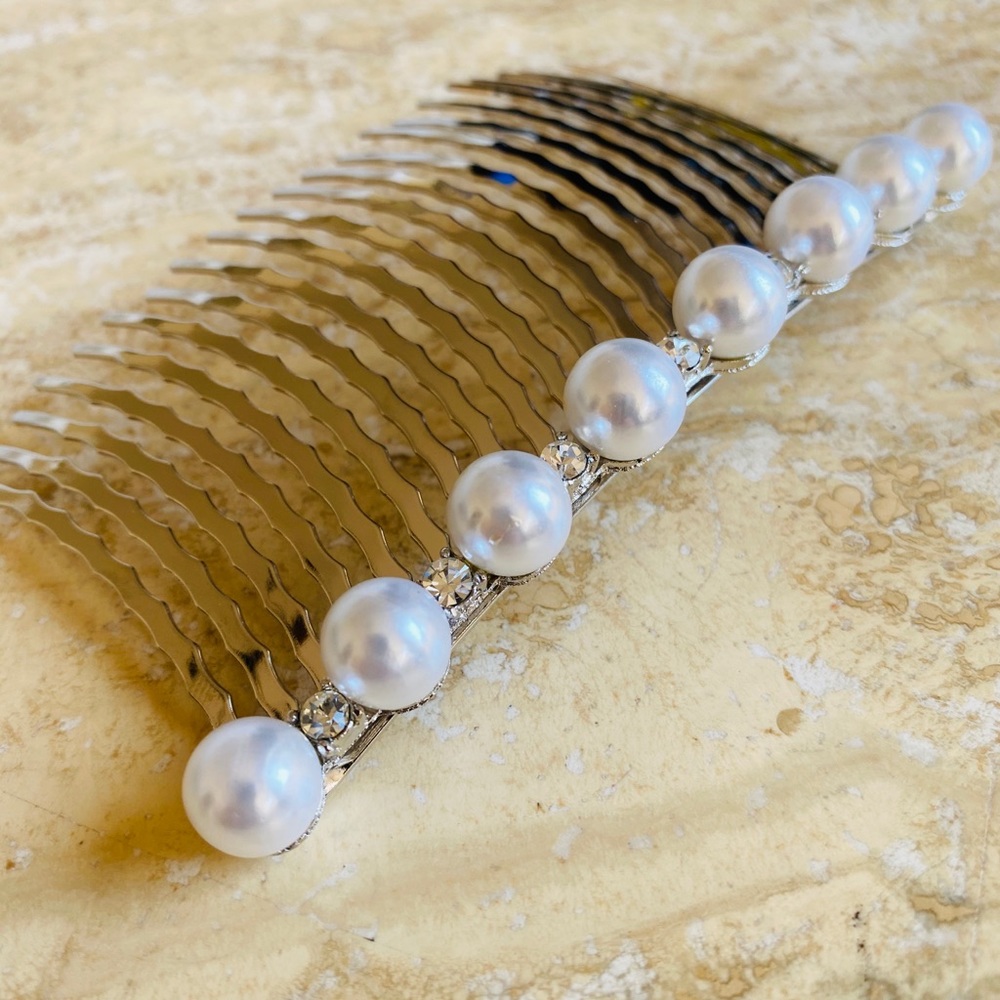 Large Hair comb clip pearls made With Austrian crystals